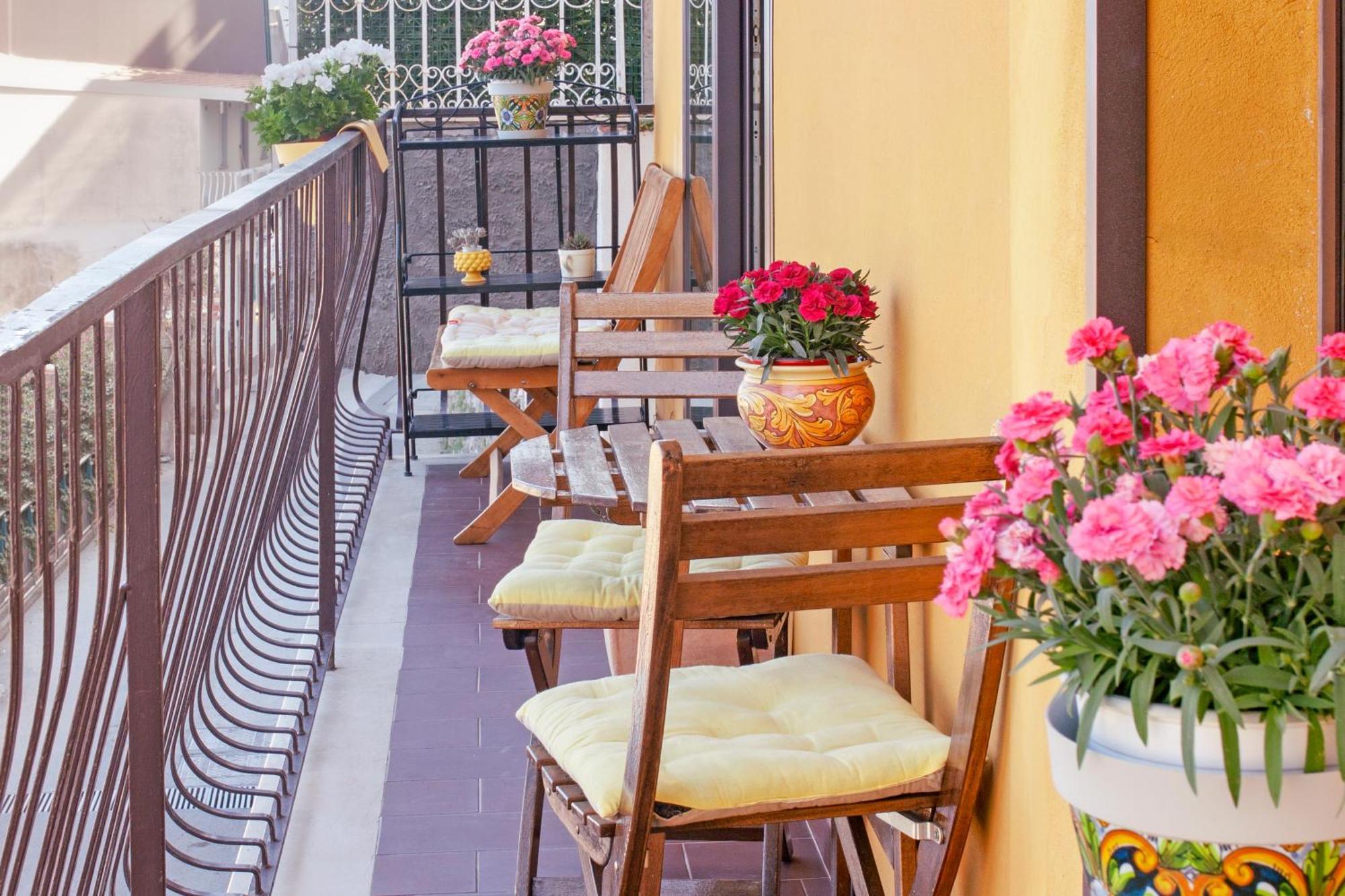 La Casa Gialla Taormina Exterior foto